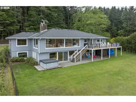 2170 NE Lake Drive Lincoln City OR 97367