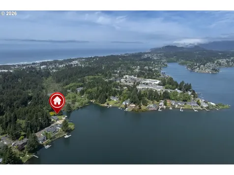 2170 NE Lake Drive Lincoln City OR 97367