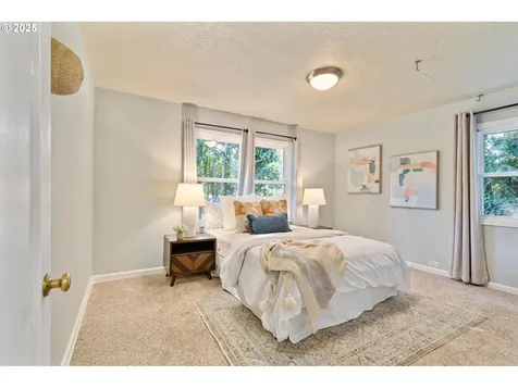 7585 SW 71st Avenue Portland OR 97223