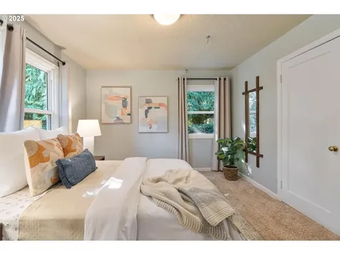 7585 SW 71st Avenue Portland OR 97223