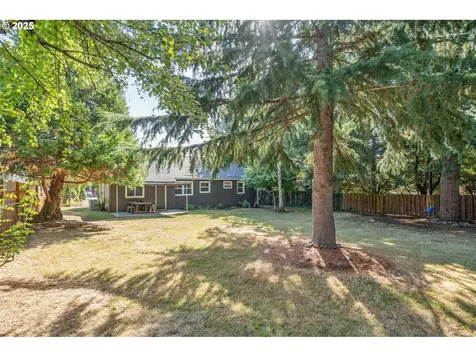7585 SW 71st Avenue Portland OR 97223