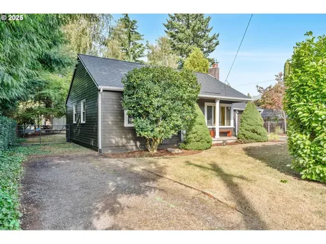 7585 SW 71st Avenue Portland OR 97223