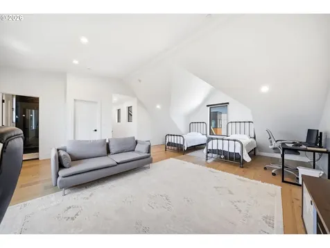 5103 S Street Washougal WA 98671