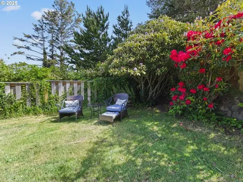 1749 NE 19th Street Lincoln City OR 97367