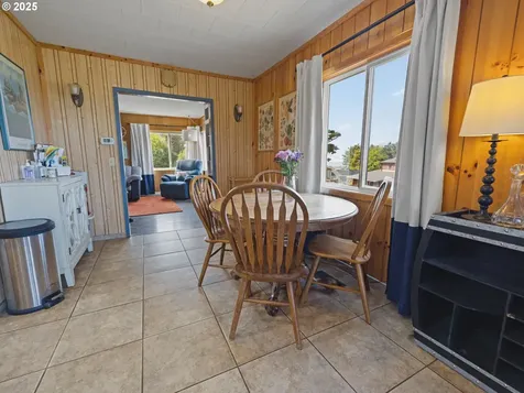 1749 NE 19th Street Lincoln City OR 97367