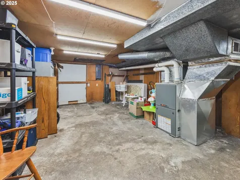 1749 NE 19th Street Lincoln City OR 97367