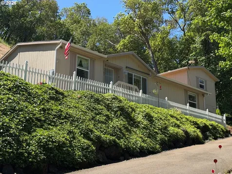 2383 W Military Avenue Roseburg OR 97471