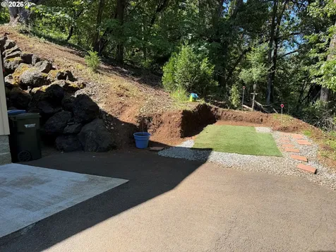 2383 W Military Avenue Roseburg OR 97471