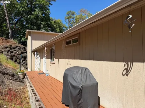 2383 W Military Avenue Roseburg OR 97471
