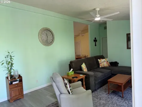 2383 W Military Avenue Roseburg OR 97471