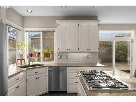 781 Nicole Drive West Linn OR 97068