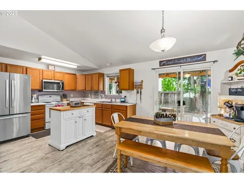 3318 Pinyon Street Springfield OR 97478