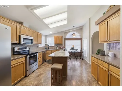 3220 Crescent Avenue Eugene OR 97408