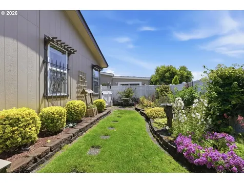 3220 Crescent Avenue Eugene OR 97408
