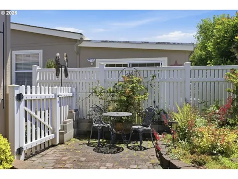 3220 Crescent Avenue Eugene OR 97408