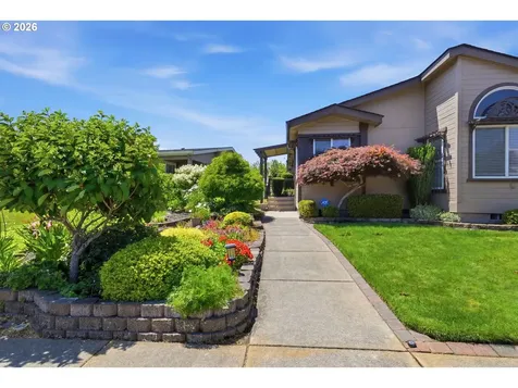 3220 Crescent Avenue Eugene OR 97408