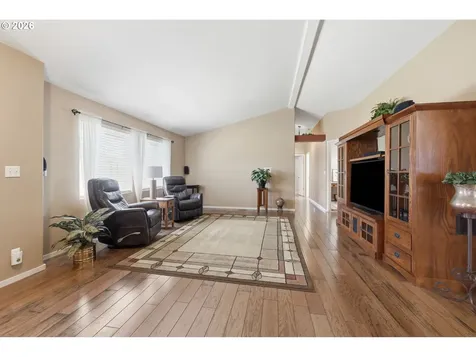 3220 Crescent Avenue Eugene OR 97408