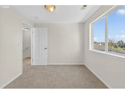 2743 SE 98th Avenue Portland OR 97266