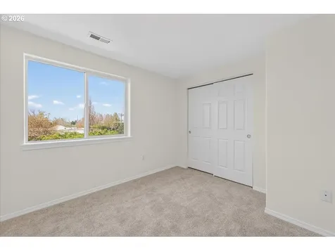 2743 SE 98th Avenue Portland OR 97266