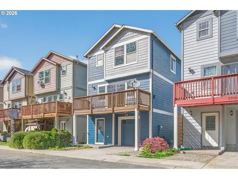 2743 SE 98th Avenue Portland OR 97266