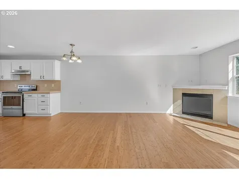 2743 SE 98th Avenue Portland OR 97266