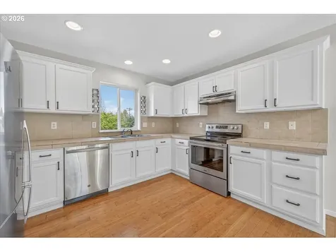 2743 SE 98th Avenue Portland OR 97266