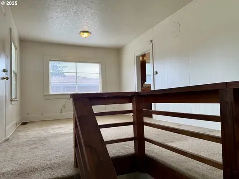 5534 SE Malden Street Portland OR 97206