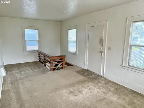 5534 SE Malden Street Portland OR 97206