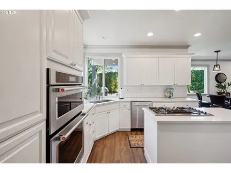 3753 NW Talamore Terrace Portland OR 97229