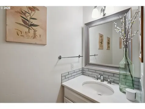 3753 NW Talamore Terrace Portland OR 97229