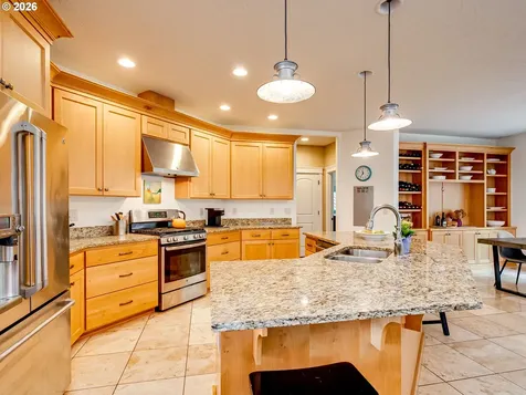 2695 NW Mount Ashland Drive Mcminnville OR 97128