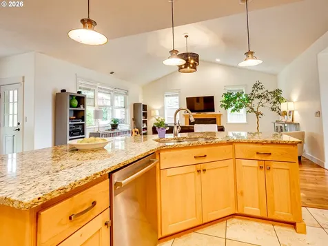 2695 NW Mount Ashland Drive Mcminnville OR 97128