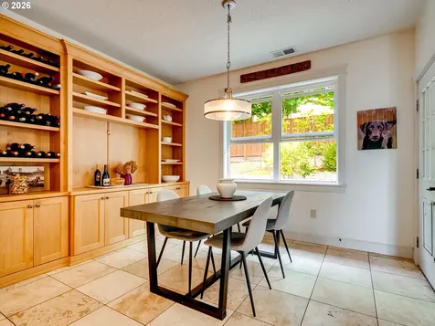 2695 NW Mount Ashland Drive Mcminnville OR 97128
