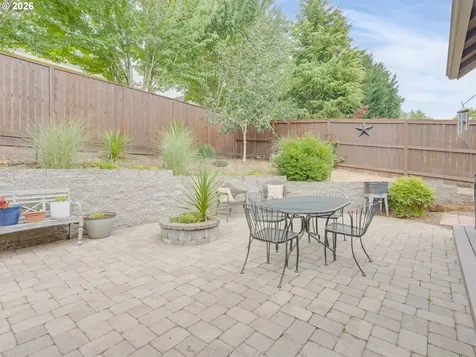 2695 NW Mount Ashland Drive Mcminnville OR 97128
