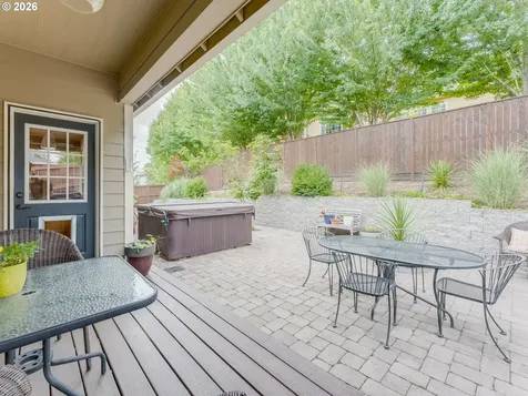 2695 NW Mount Ashland Drive Mcminnville OR 97128
