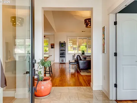 2695 NW Mount Ashland Drive Mcminnville OR 97128