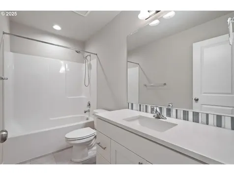 10817 NE 100th Avenue Vancouver WA 98662