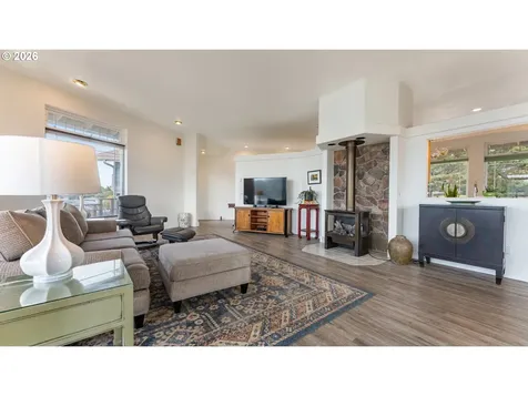 3868 Grant Place Bandon OR 97411