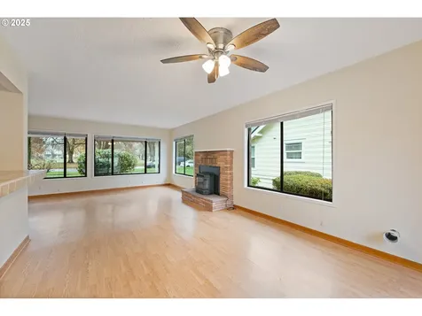 1531 Nichols Boulevard Longview WA 98632