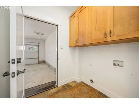 2345 Pioneer Pike Eugene OR 97401