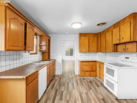 2745 SW 187th Avenue Beaverton OR 97003