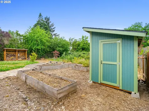 2745 SW 187th Avenue Beaverton OR 97003