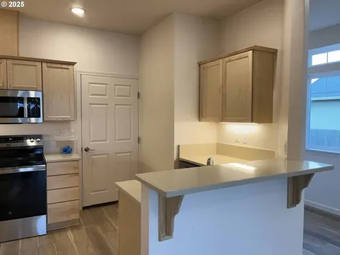 1575 37th Street Florence OR 97439
