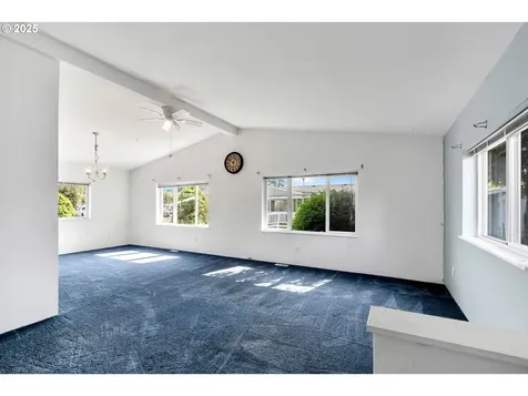 13216 NE 59th Street Vancouver WA 98682