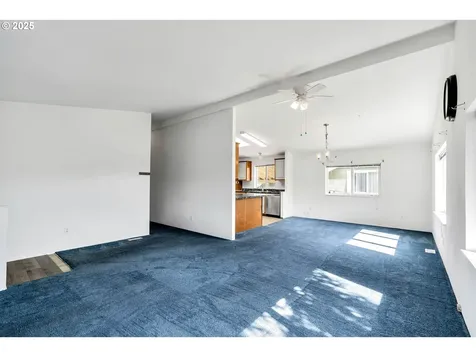 13216 NE 59th Street Vancouver WA 98682