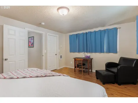 129 SW Dolphin Street Newport OR 97365