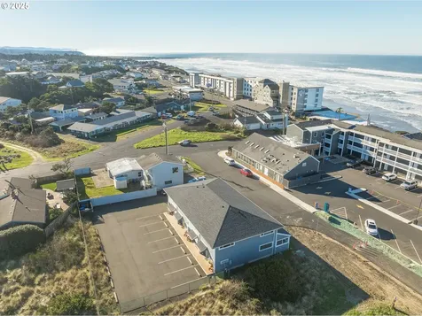 129 SW Dolphin Street Newport OR 97365