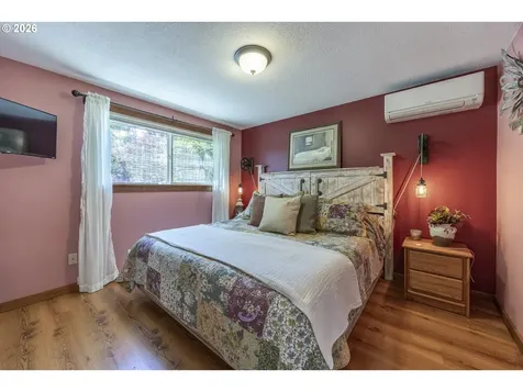 1116 Pleasant Street Springfield OR 97477