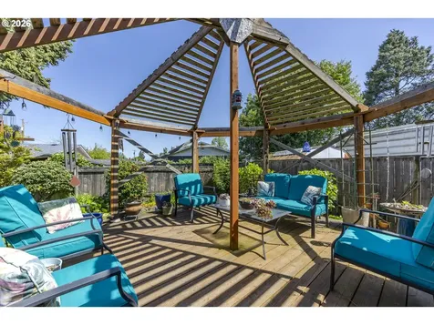 1116 Pleasant Street Springfield OR 97477
