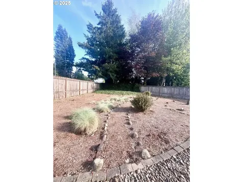 99 Rainbow Way Kelso WA 98626